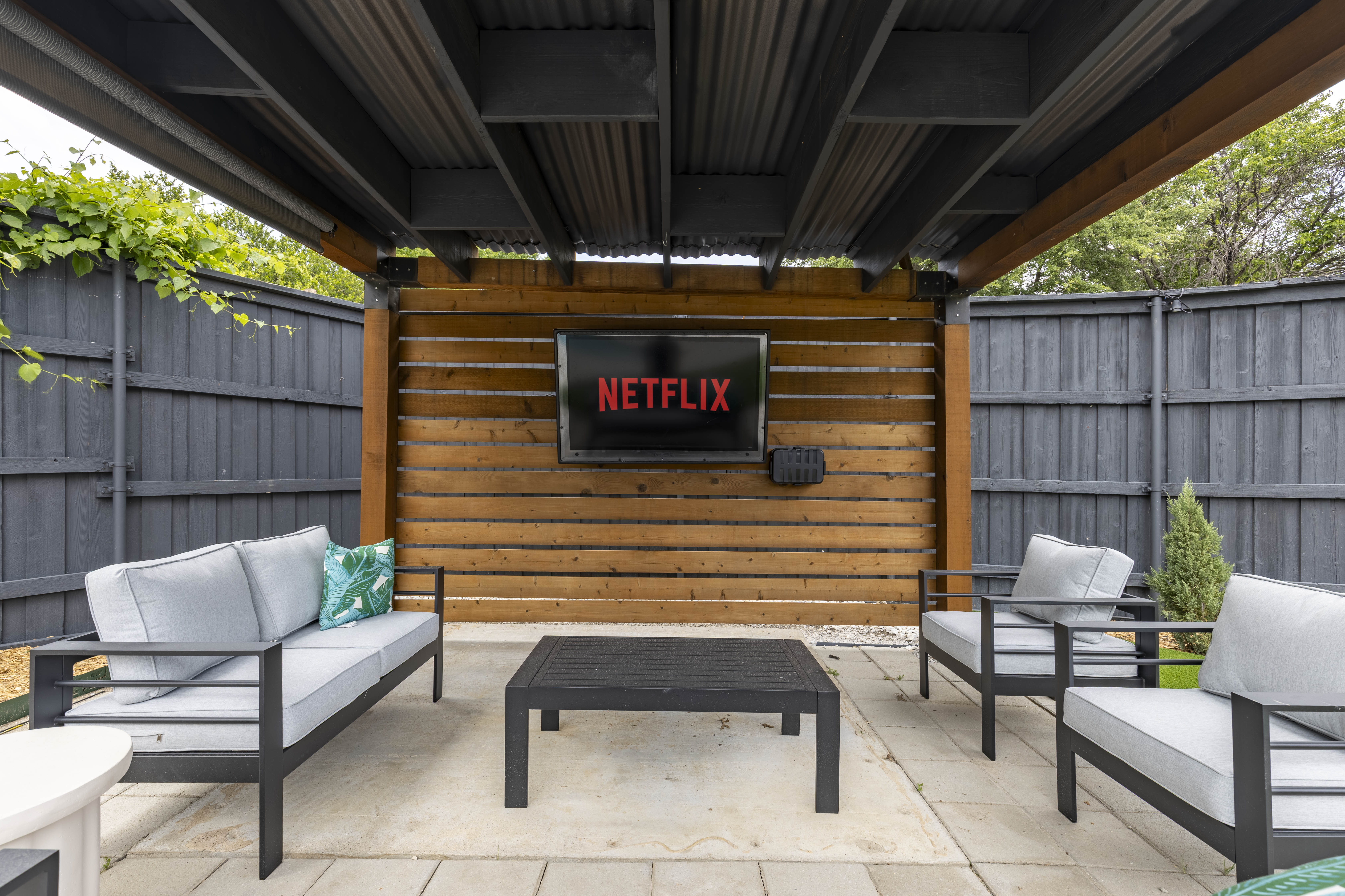 Backyard - Backyard Cabana 2