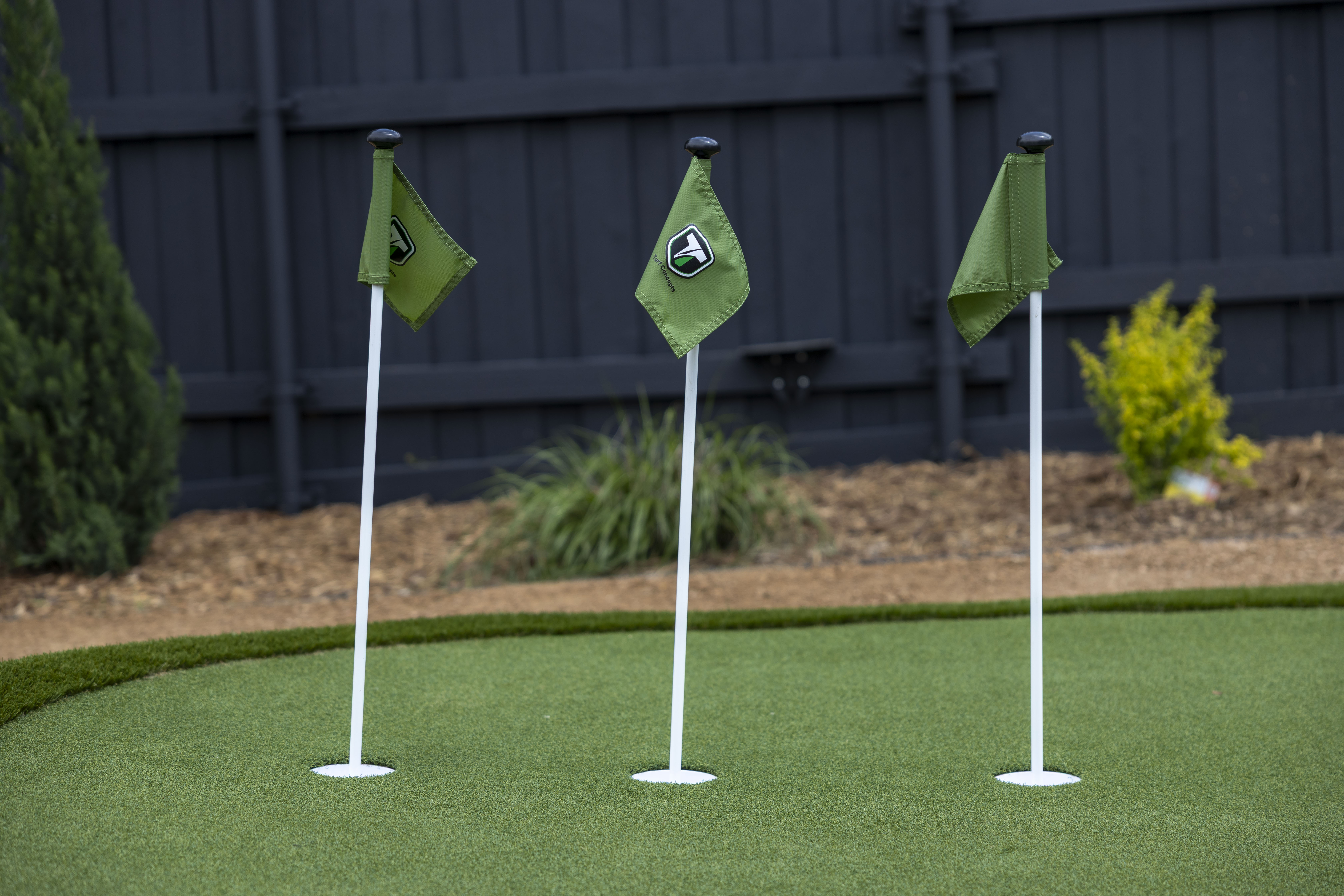 Backyard - Backyard Minigolf 7