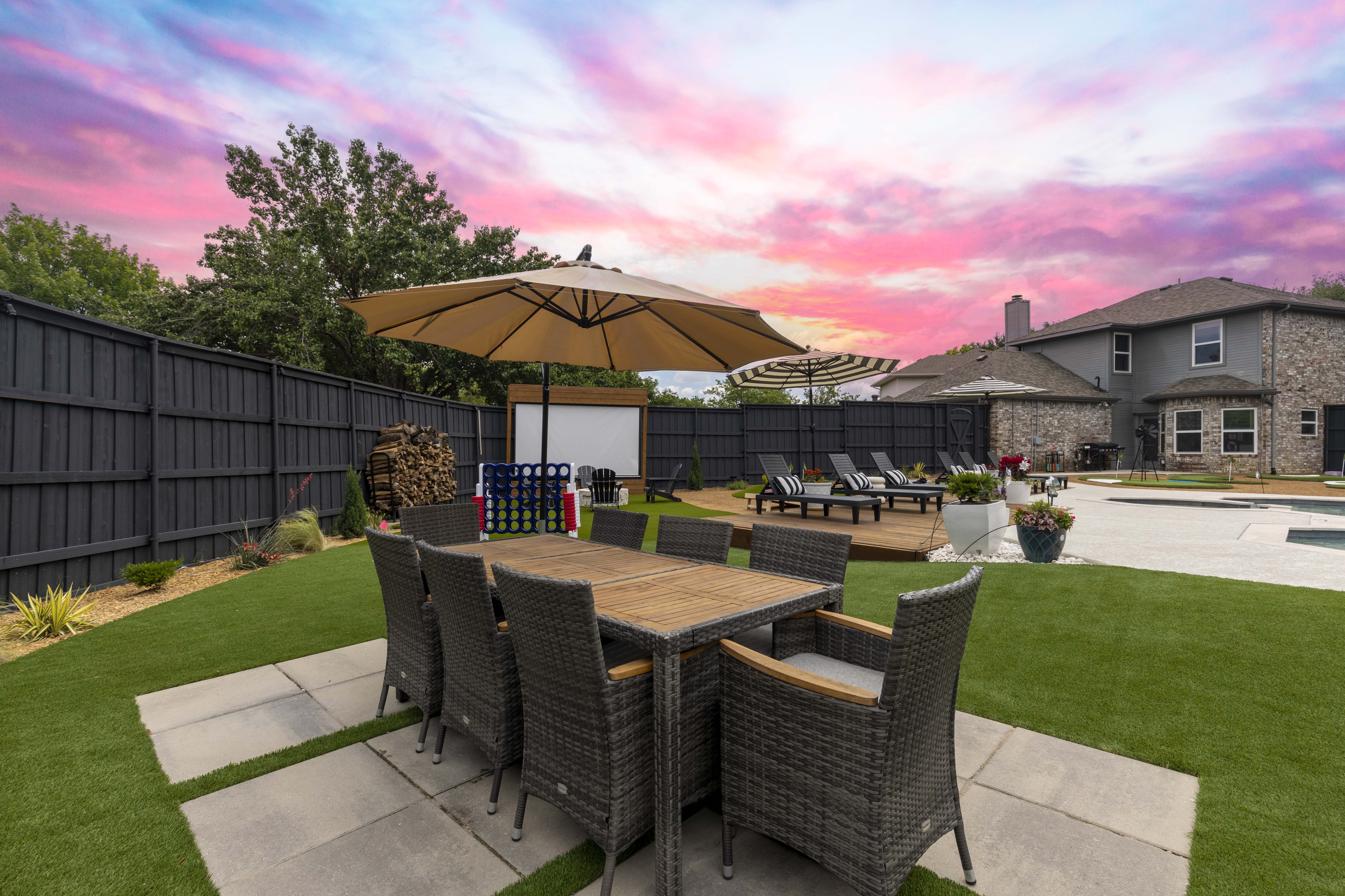 Backyard - Backyard Outdoor Dining 2