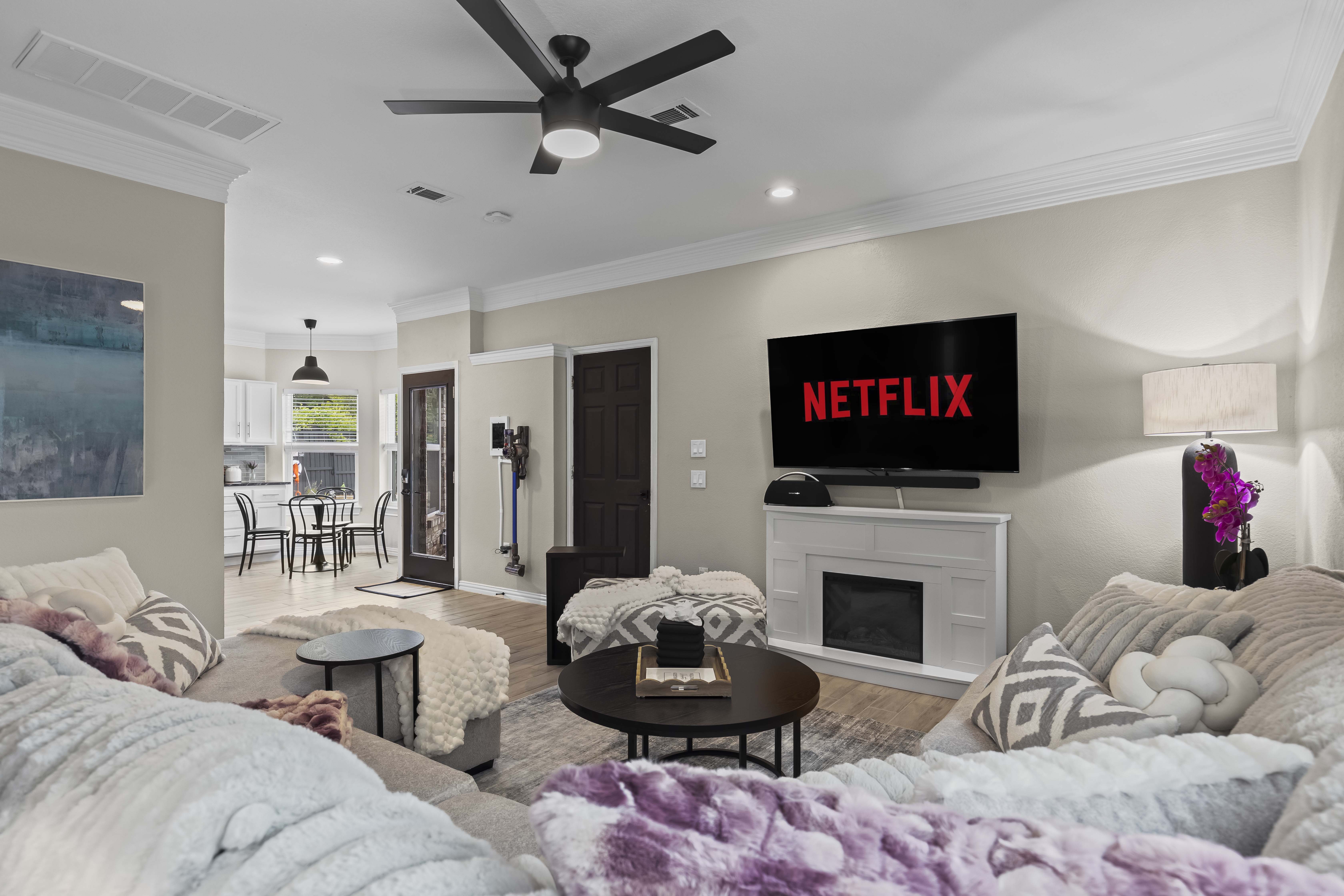 Living Room - Living Room 6